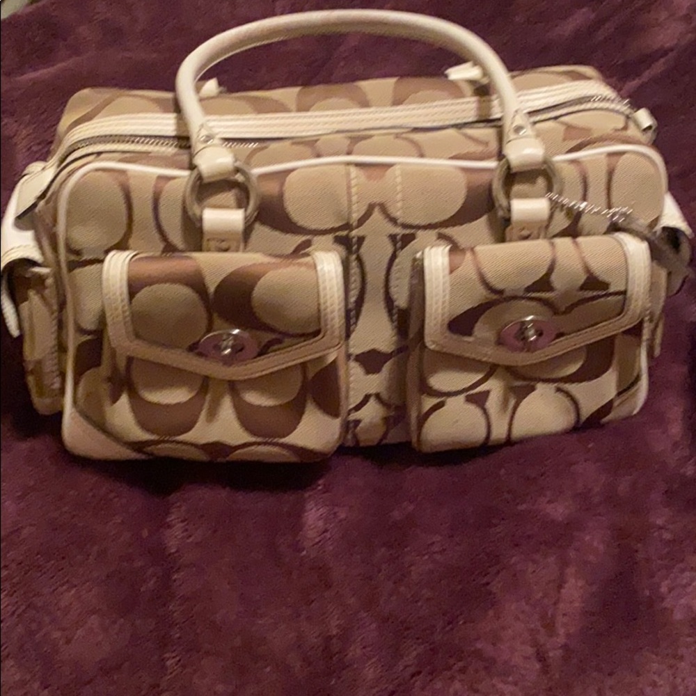 Coach Satchel - Picture 3 of 11